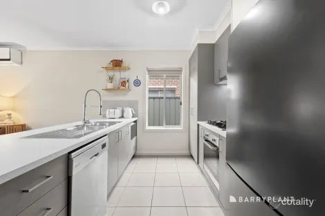 12 Waterwheel Gr, Mernda, VIC 3754