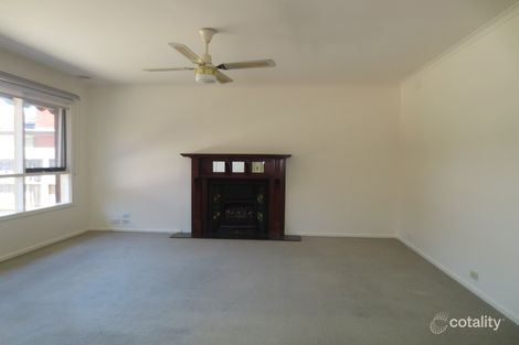 Property photo of 21 Simmons Drive Seaholme VIC 3018