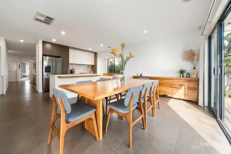 3 Niblick Cct, Sandhurst, VIC 3977