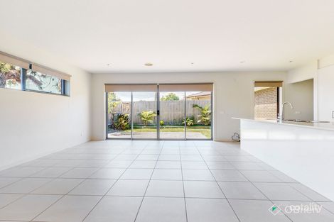 Property photo of 1 Sunflower Circuit Carrum Downs VIC 3201