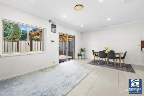 Property photo of 1/16 Groundsel Avenue Macquarie Fields NSW 2564