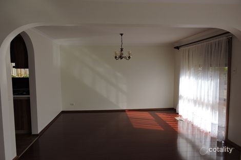 Property photo of 21 Sienna Crescent Endeavour Hills VIC 3802