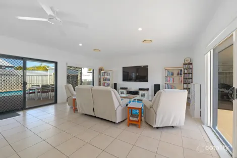 Property photo of 5 Flitcroft Place Pelican Waters QLD 4551