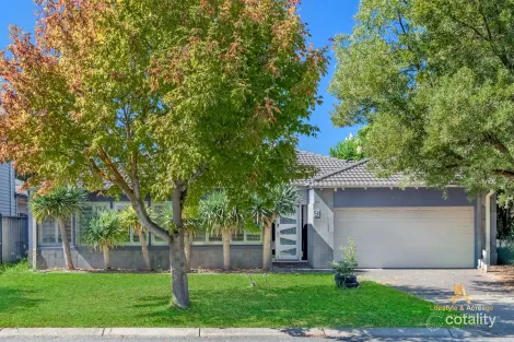 9 Reidel Ave, Pakenham, VIC 3810