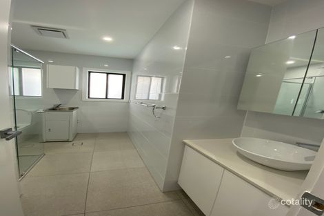 Property photo of 42 Insignia Street Sadleir NSW 2168