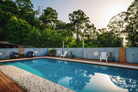 Property photo of 2 Woodchester Close Rosemount QLD 4560