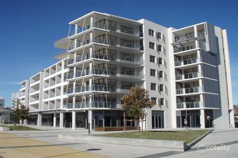 Property photo of 403/15-17 Honeysuckle Drive Newcastle NSW 2300