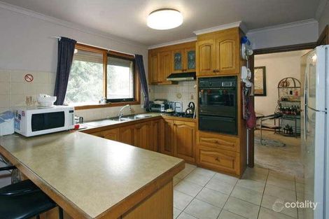 Property photo of 9 Challenge Court Frankston VIC 3199