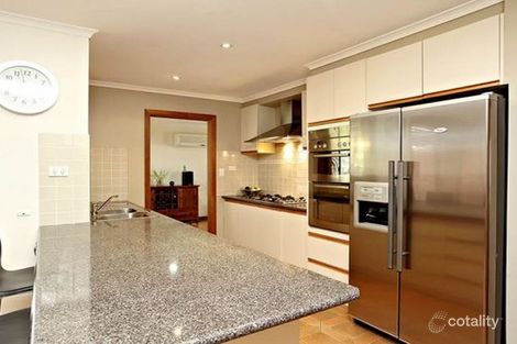 Property photo of 63 Silvereye Crescent Werribee VIC 3030