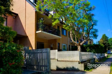 5/1 BARDEN ST, NORTHMEAD, NSW 2152
