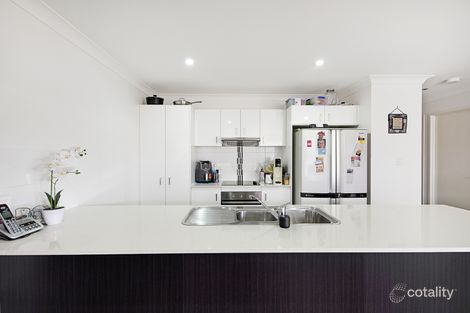 Property photo of 9 Laver Place Gracemere QLD 4702