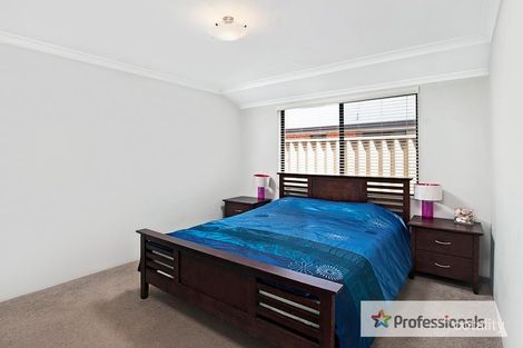 17 Sparrow Cres, Broadwater, WA 6280