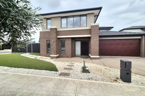 1 REDSHIFT AVE, FRASER RISE, VIC 3336