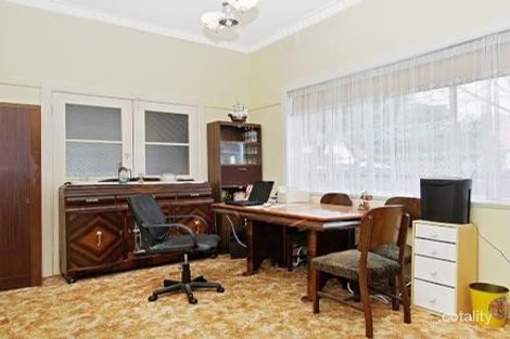 Property photo of 38 Springhall Parade Pascoe Vale South VIC 3044