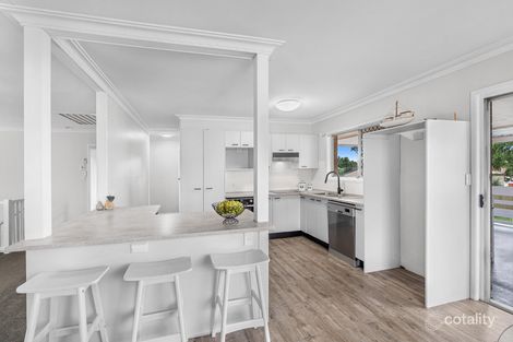 Property photo of 17 Glenjustins Street Wynnum West QLD 4178