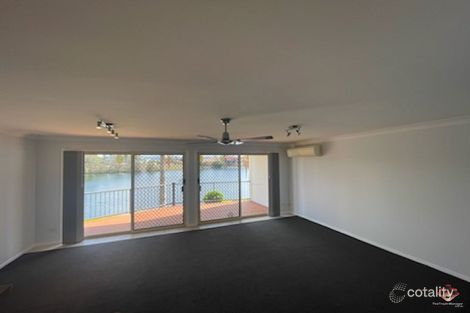 34/7-9 Santa Cruz Bvd, Clear Island Waters, QLD 4226