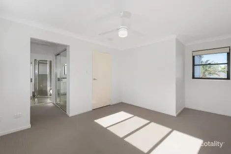 Property photo of 19/2 Pandanus Place Upper Coomera QLD 4209