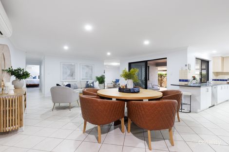 Property photo of 19 Colthouse Place Sinnamon Park QLD 4073