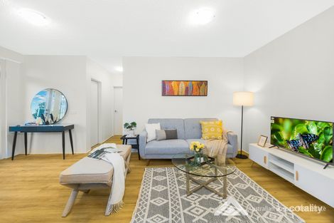 Property photo of 1/3 Mascot Drive Eastlakes NSW 2018