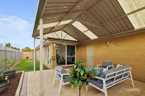 2 Pearl Lane, Piara Waters, WA 6112