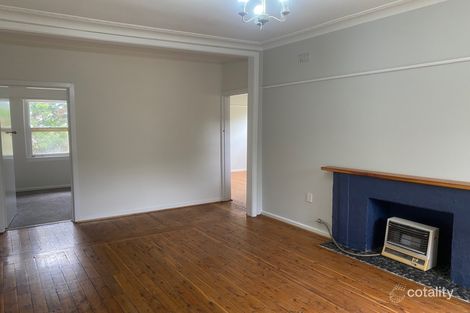 Property photo of 90 Mitchelmore Street Mount Austin NSW 2650