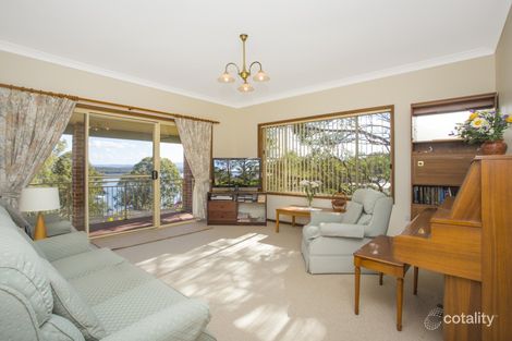 Property photo of 136 Coal Point Road Coal Point NSW 2283