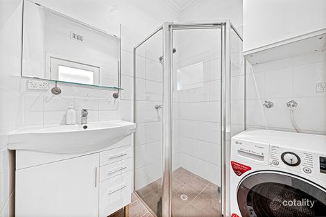 Property photo of 18 Selkirk Avenue Black Forest SA 5035
