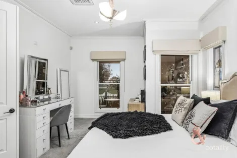 Property photo of 392 Plenty Road Mill Park VIC 3082