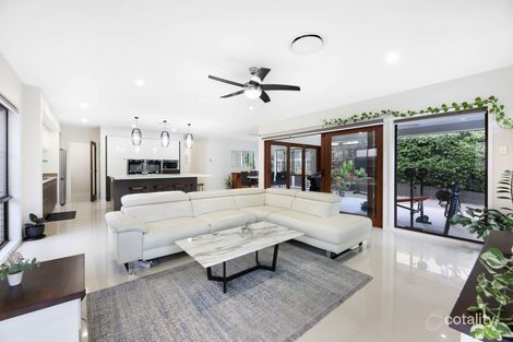 Property photo of 22 The Links Robina QLD 4226