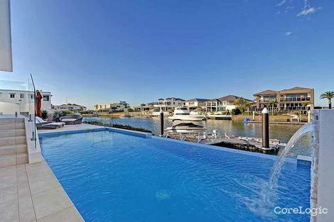 Property photo of 38 Royal Albert Crescent Paradise Point QLD 4216