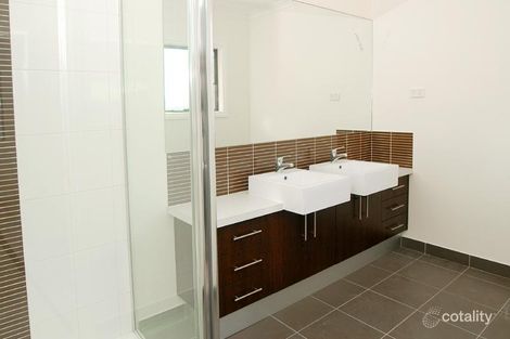 Property photo of 11 Parisel Circuit Mernda VIC 3754