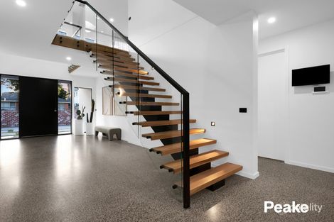 Property photo of 6 Manuka Road Berwick VIC 3806