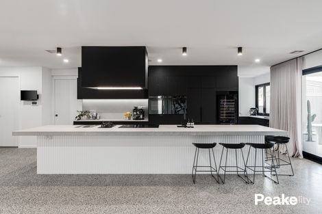 Property photo of 6 Manuka Road Berwick VIC 3806