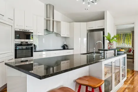 Property photo of 11 Innes Way Korora NSW 2450