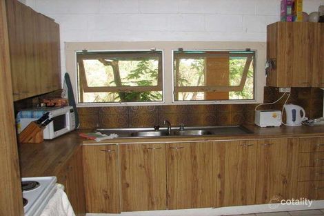 Property photo of 76 Keilambete Road Rubyvale QLD 4702
