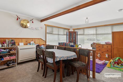 Property photo of 14 Van Diemens Crescent Park Grove TAS 7320