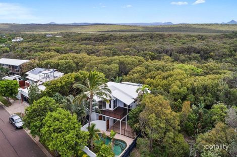 Property photo of 59 Wavecrest Drive Castaways Beach QLD 4567