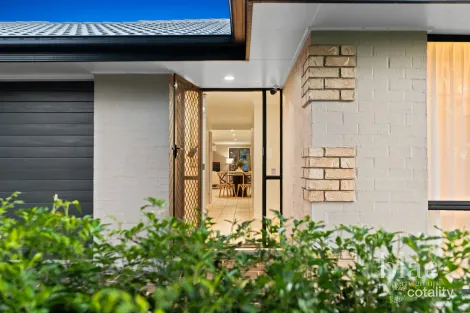 Property photo of 43 Ashford Circuit Petrie QLD 4502