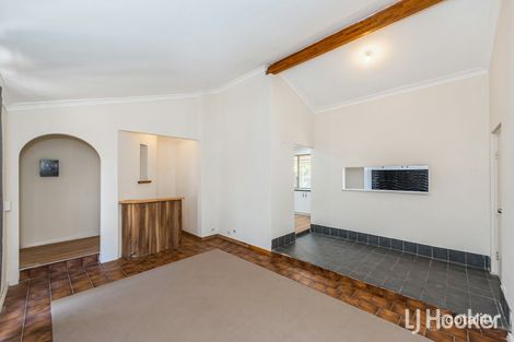 Property photo of 207 Westfield Road Camillo WA 6111