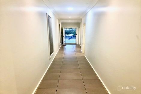 Property photo of 32 Kopi Way Wollert VIC 3750
