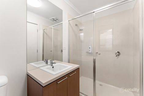 Property photo of 23 Reflection Drive Wantirna South VIC 3152