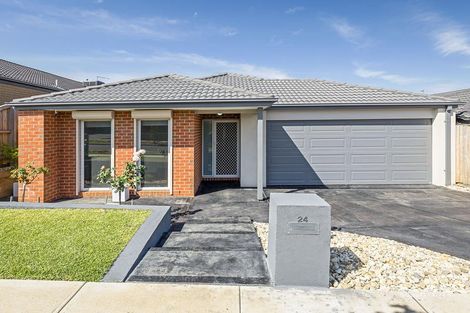 Property photo of 24 Newington Parade Mernda VIC 3754