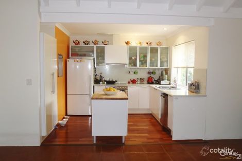 Property photo of 3 Hertford Elbow College Grove WA 6230