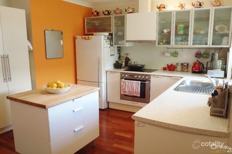 Property photo of 3 Hertford Elbow College Grove WA 6230