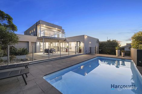 Property photo of 140 Barkly Street Mornington VIC 3931