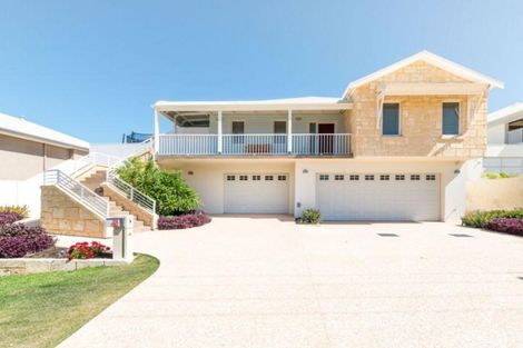 Property photo of 8 Pearsall Gardens Mullaloo WA 6027