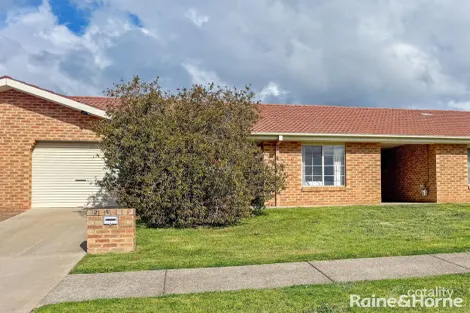 2/40 Gordon St, Young, NSW 2594