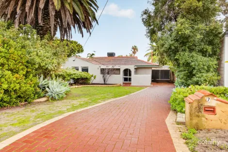 Property photo of 7 Moyle Place Hillarys WA 6025