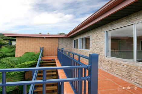 Property photo of 32 Robinsville Crescent Thirroul NSW 2515