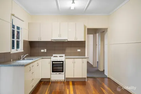 Property photo of 8 Spring Street East Ipswich QLD 4305